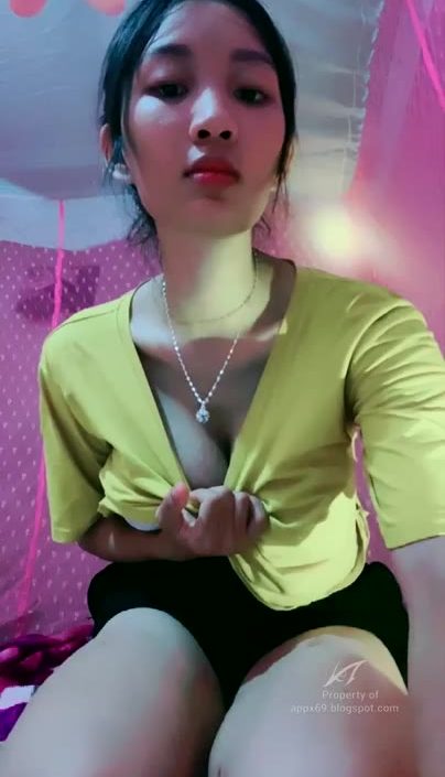 Bokep Indo Mesum - Cewek Cantik Pamer Bodi