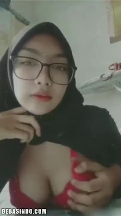 Bokep Indo Nadira Tobrut Hijab Hitam Ukhti Cantik Menggoda Iman