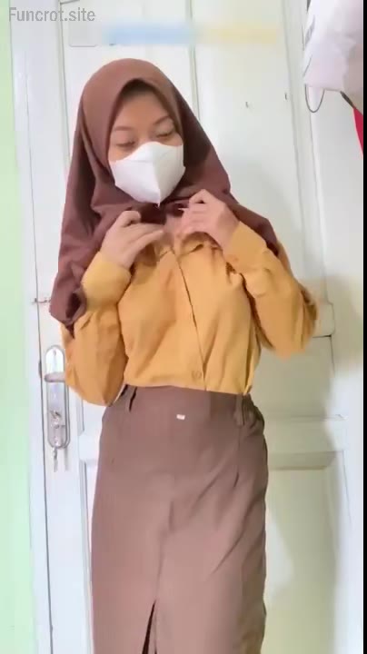 Bokep Indo Hijab - Abg Sma Sange Pamer Body Mulus Part 1