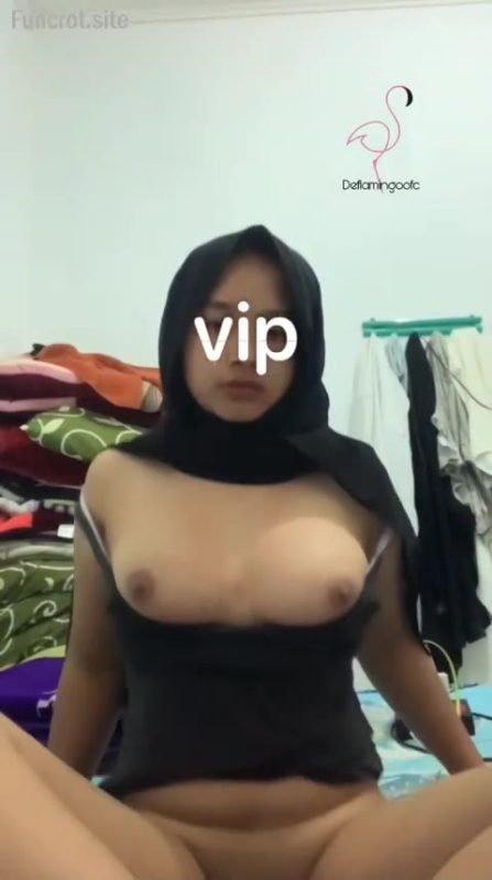 Bokep Hijaber Hitam Topless